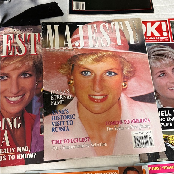 Vintage  Princess Diana Magazine Lot 11 September 1997, - Picture 7 of 10